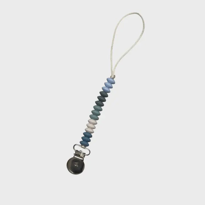 Ezra Pacifier Clip in Baby Blue