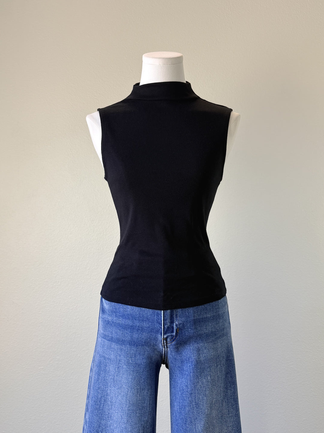 Lottie Top