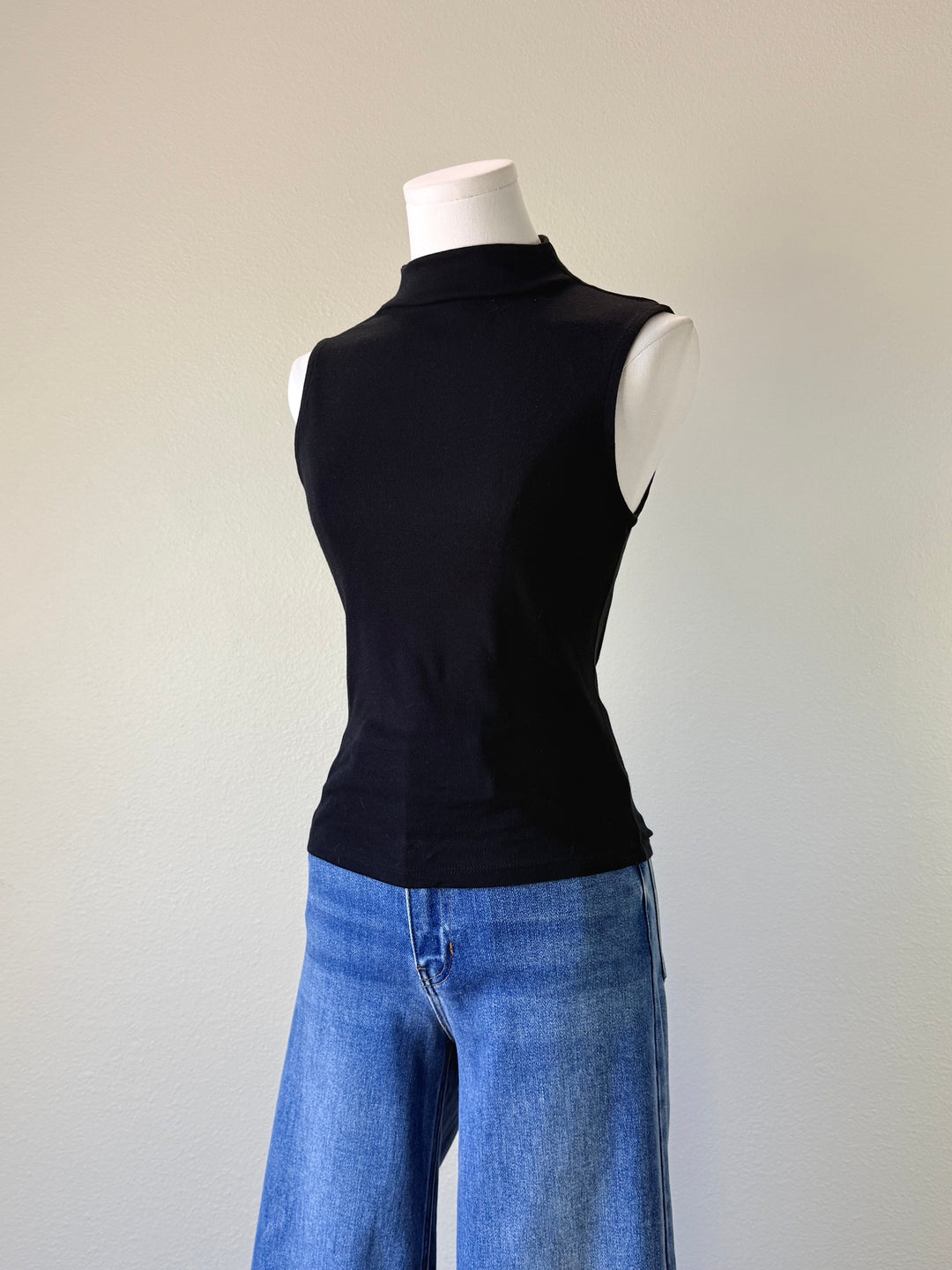 Lottie Top