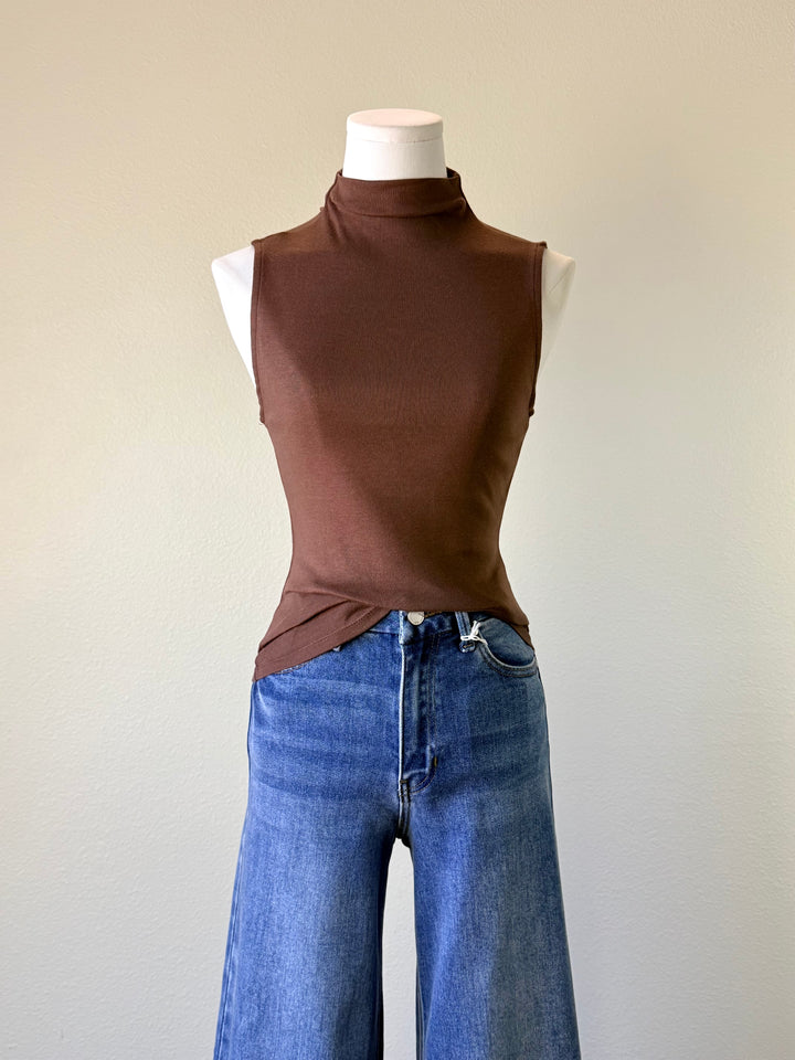 Lottie Top