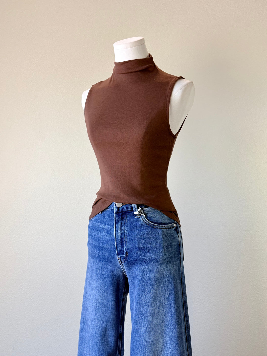 Lottie Top