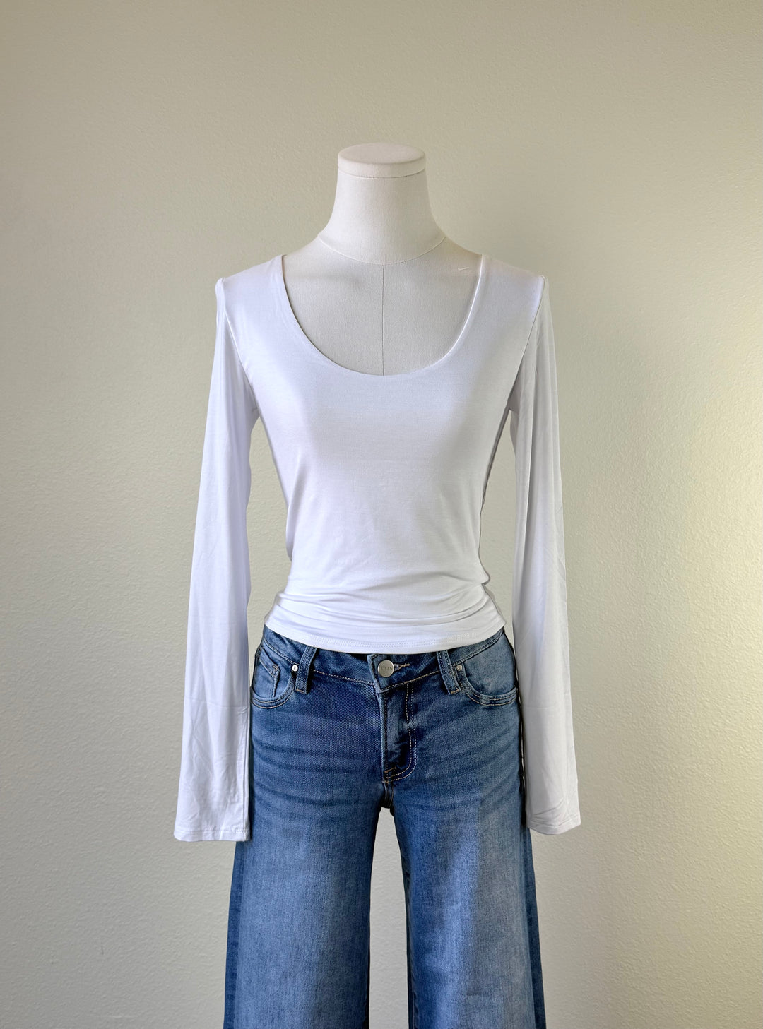 Meg Scoop Longsleeve