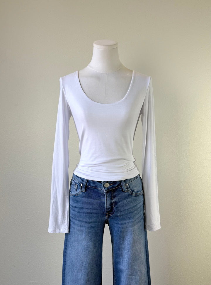 Meg Scoop Longsleeve