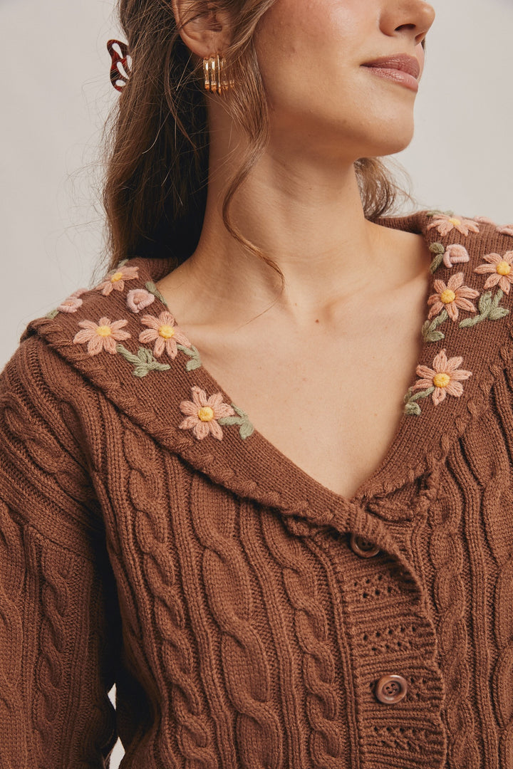 Embroidered Collar Cardigan