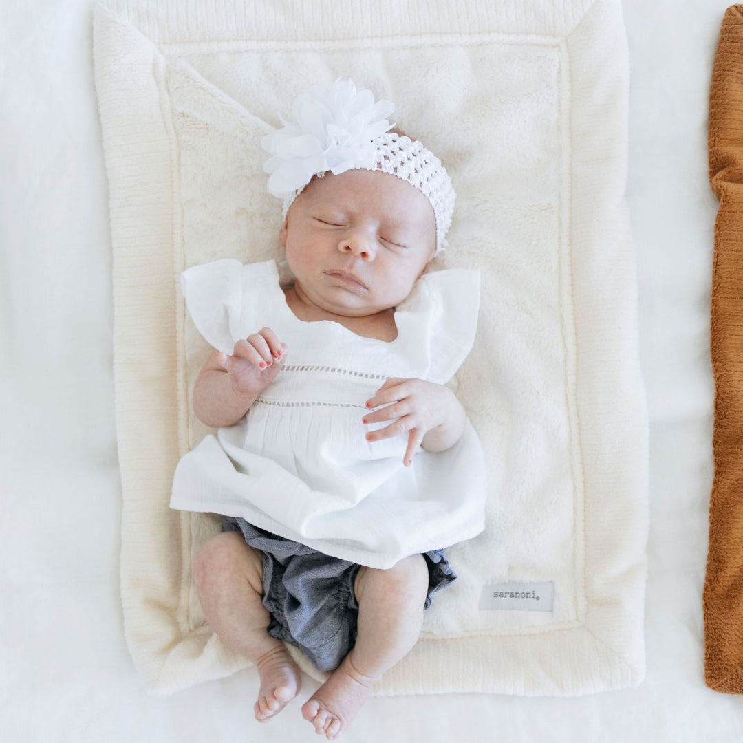 Lush Mini Blanket in Natural